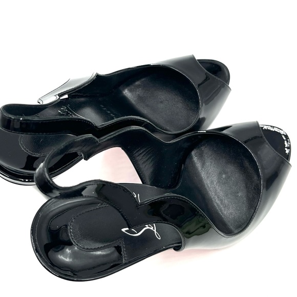 Christian Louboutin Hot Chic 120 Patent Leather Slingback Pumps - Picture 5 of 11